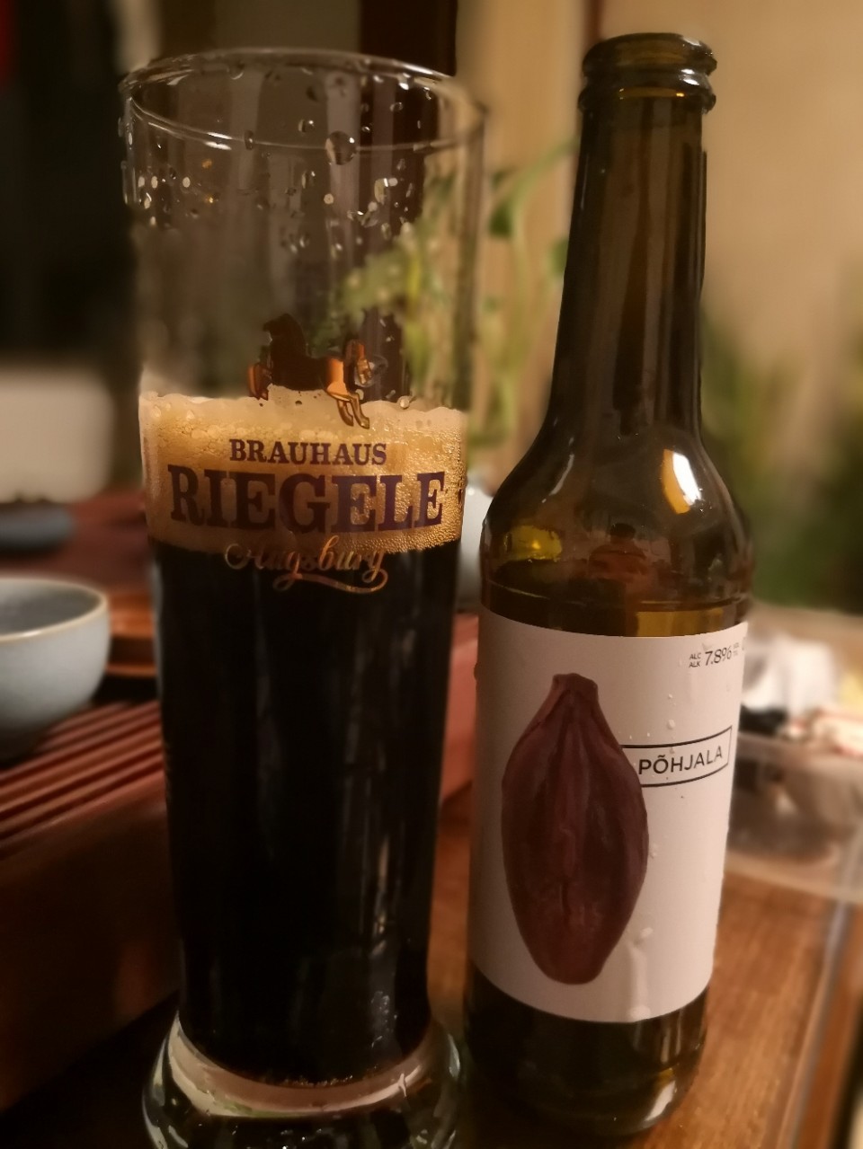 我在看电视独饮