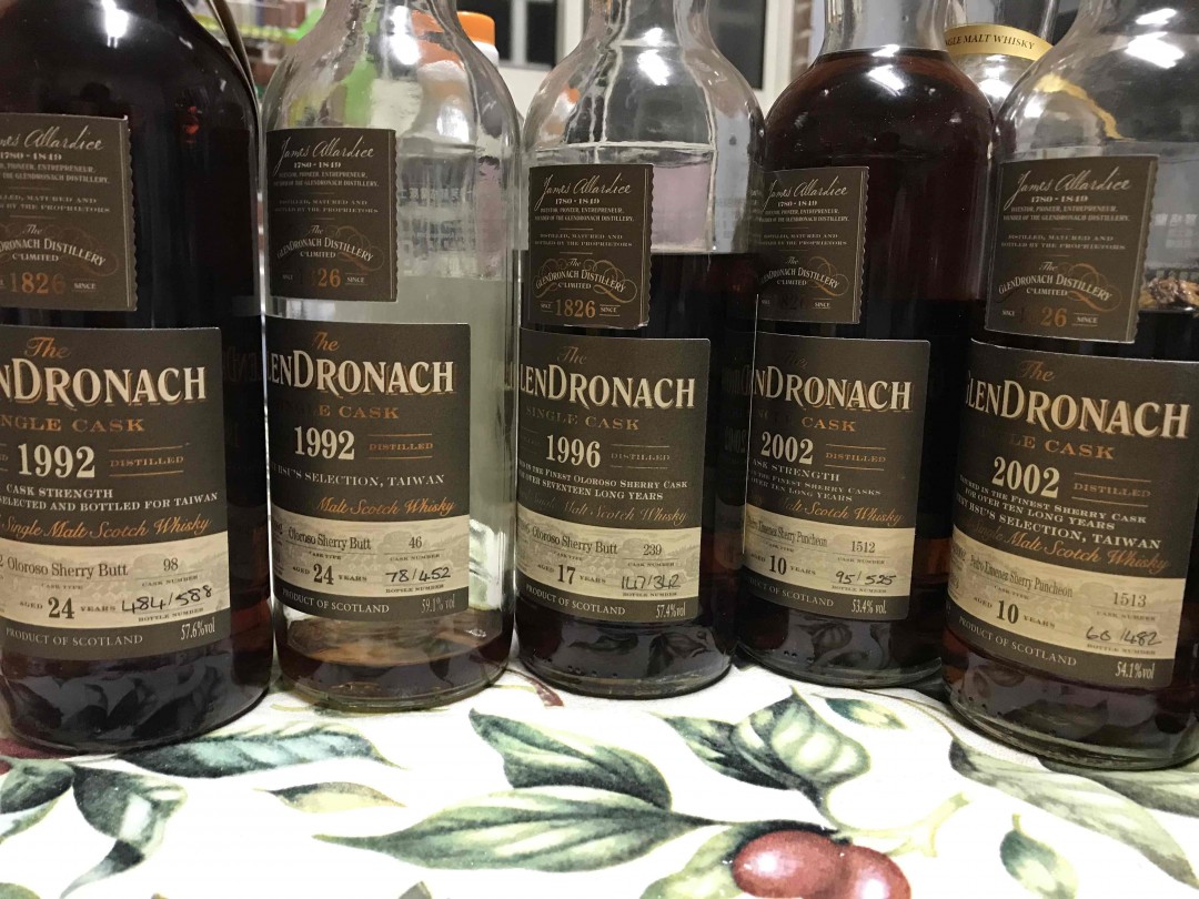 重雪之夜。最喜欢的还是多纳。今晚的1992#98山猪桶跟1992#46徐代书选桶都非常棒。