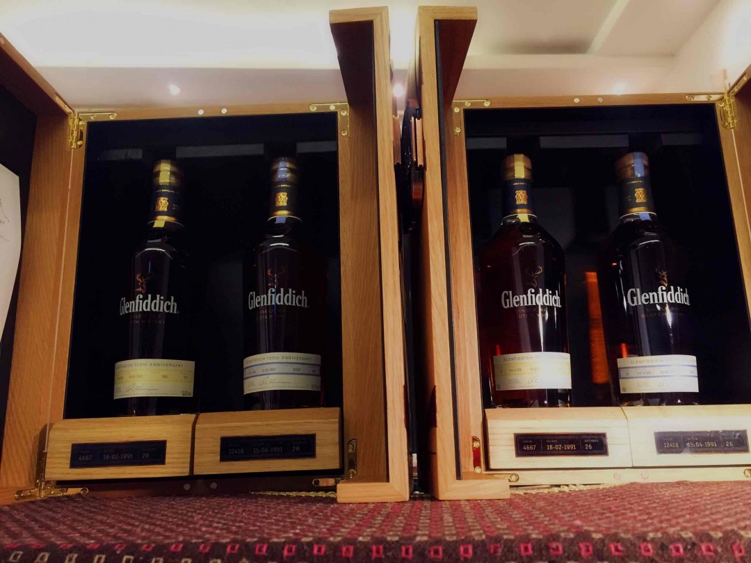 拆箱，就像孩子拆礼物盒子🎁