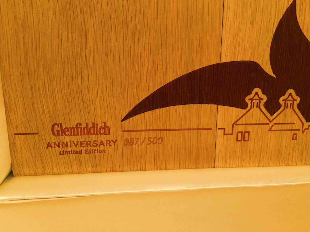 拆箱，就像孩子拆礼物盒子🎁