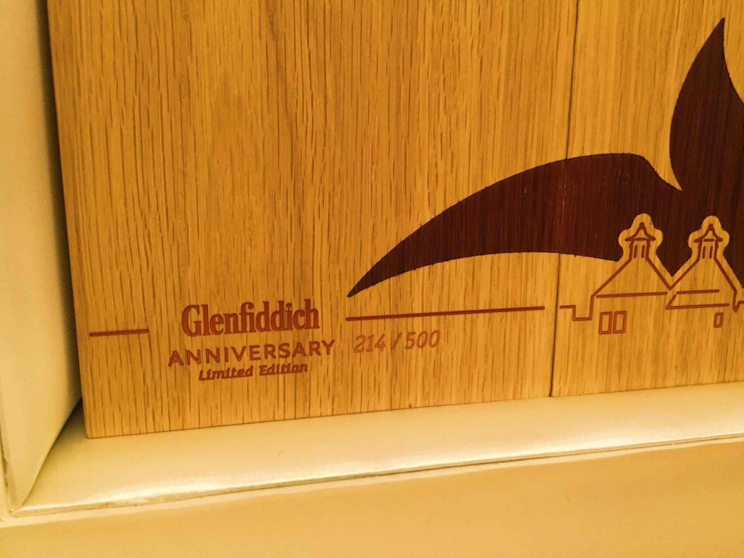 拆箱，就像孩子拆礼物盒子🎁