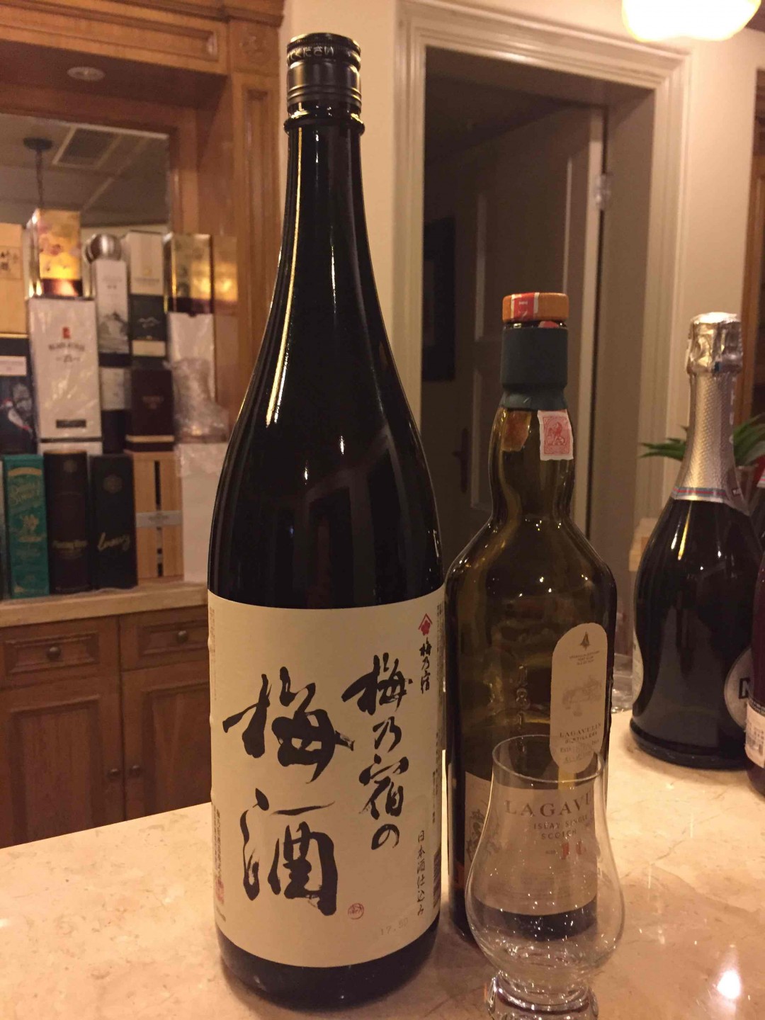 马上要过节了，来瓶大的<img src='https://sdata.whiskyworm.com/xcxpics/emoji_21.png' class='emoji' />