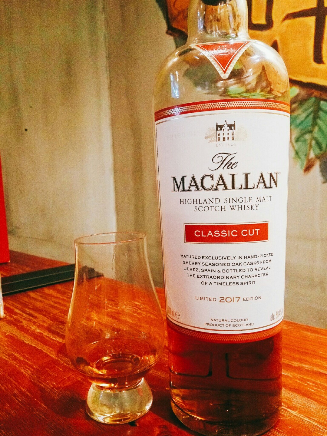 今晚就两支，格兰帝香气有点不愉悦，老麦支桶强很好，醒了一小时…