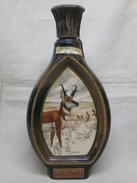 我藏的beam 波本。漂亮陶瓶秀一个