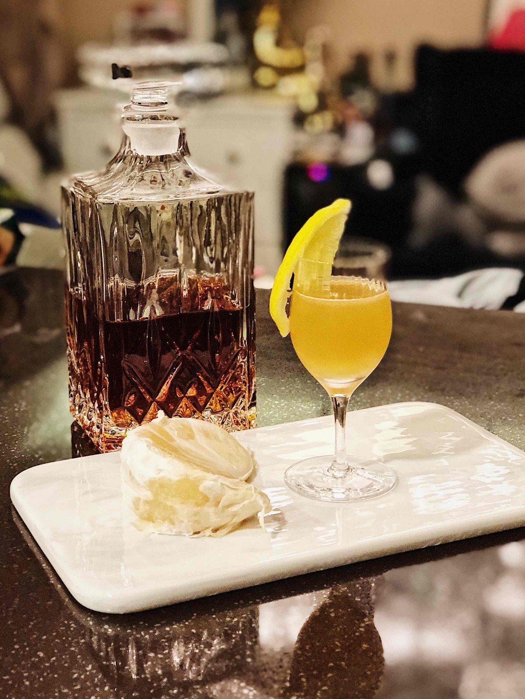 柚子吃不掉，就做一杯酸甜苦都有的睡前酒