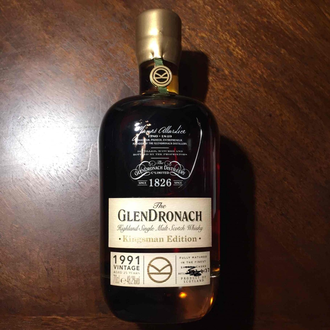 生日终于收到了，期待第三部<img src='https://sdata.whiskyworm.com/xcxpics/emoji_14.png' class='emoji' />