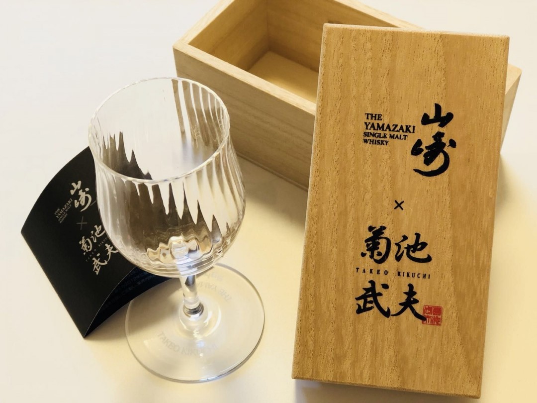 终于，收到了，图片～老同学说过年给我带回来，发几张图解渴先