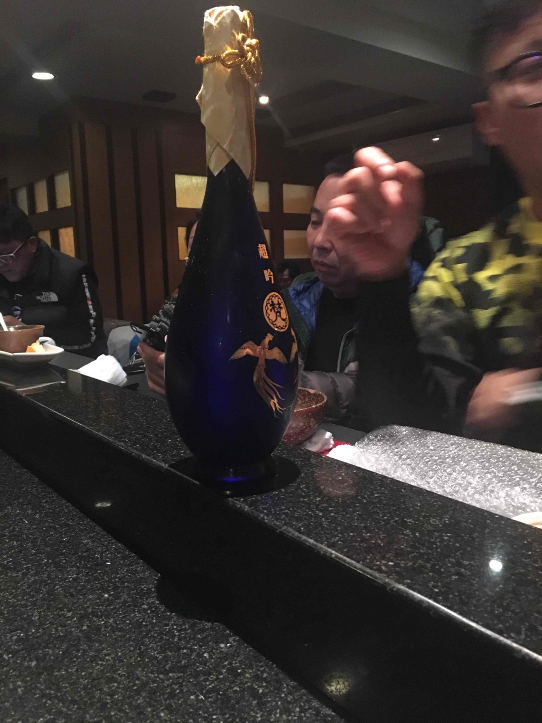 今晚喝日本带回来的清酒非常棒