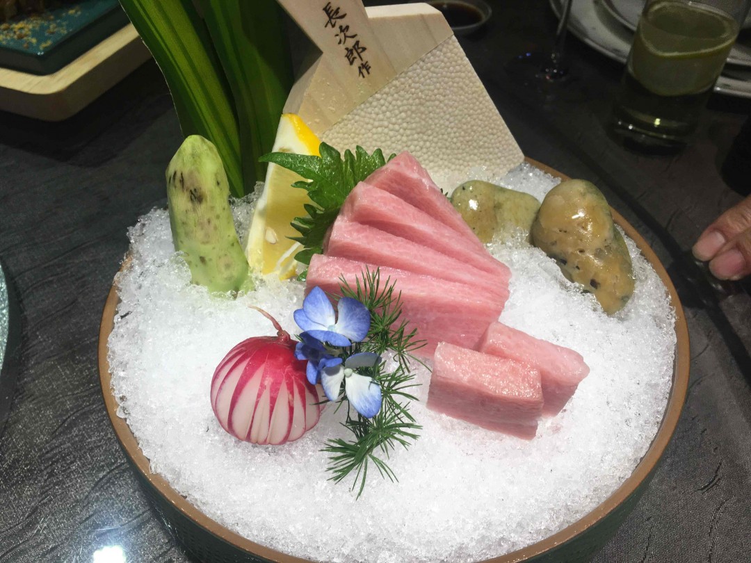 今晚喝日本带回来的清酒非常棒