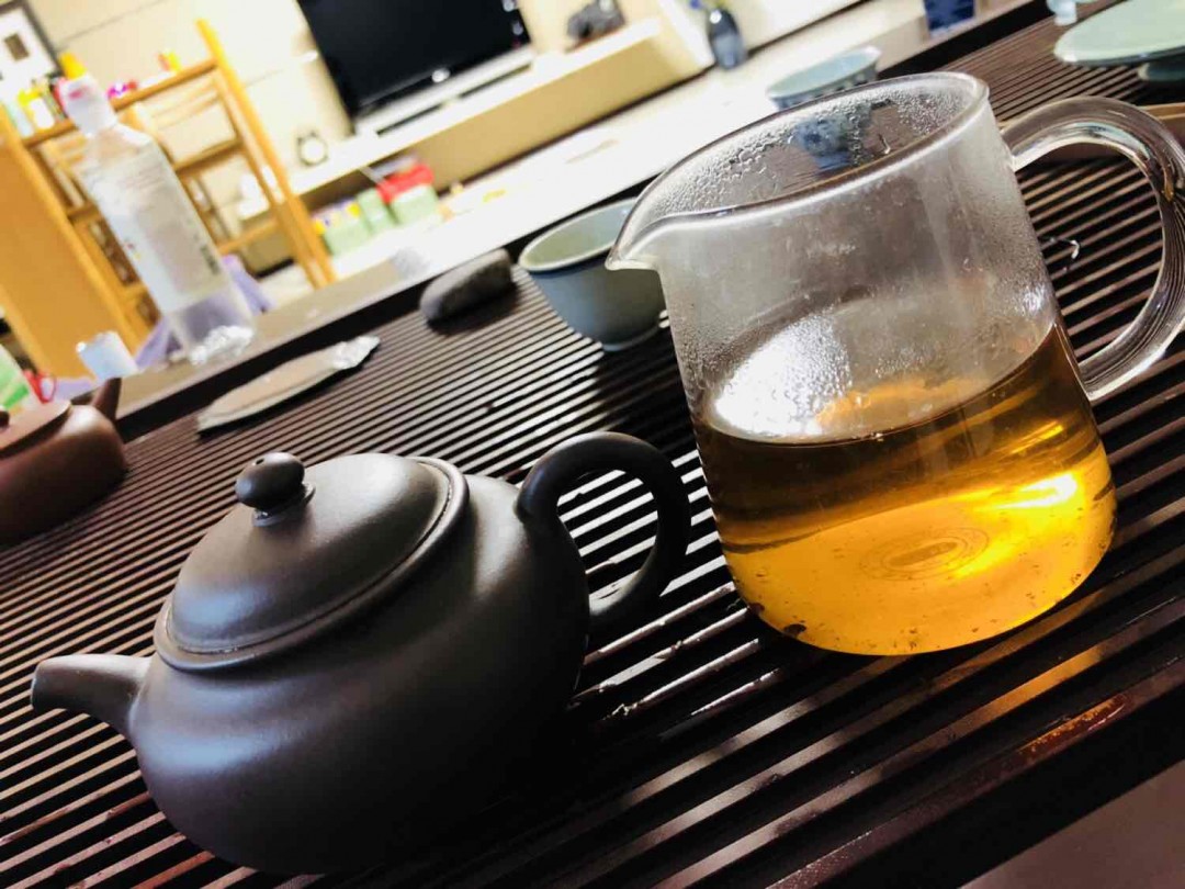 酒呢?喝了。恩该喝🍵了