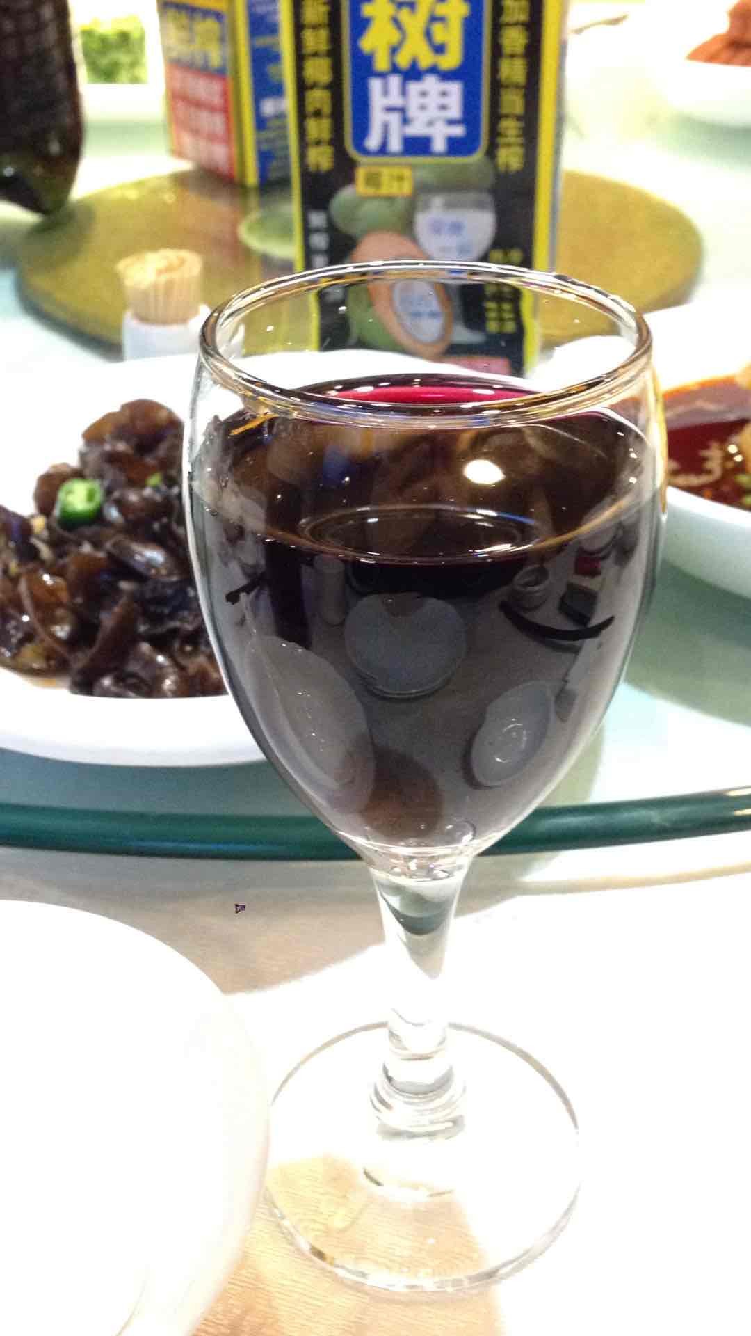 今天开心喝一口<img src='https://sdata.whiskyworm.com/xcxpics/emoji_14.png' class='emoji' />