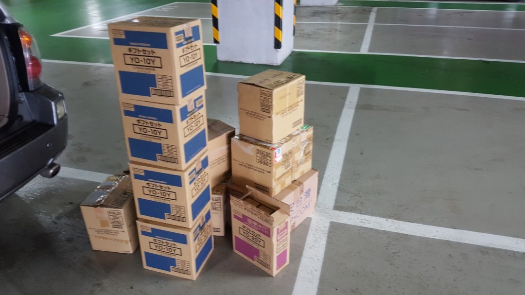 收藏入庫，，，家裡放不下～便宜的只能寄庫了😅😅😅