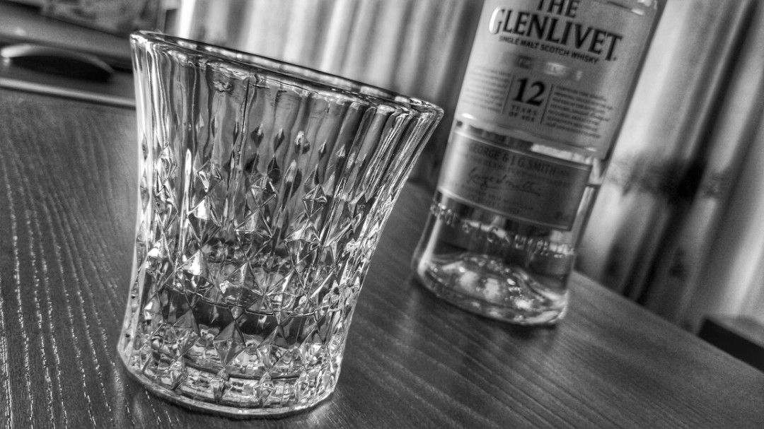 别人不拘小节，我何须过于执着