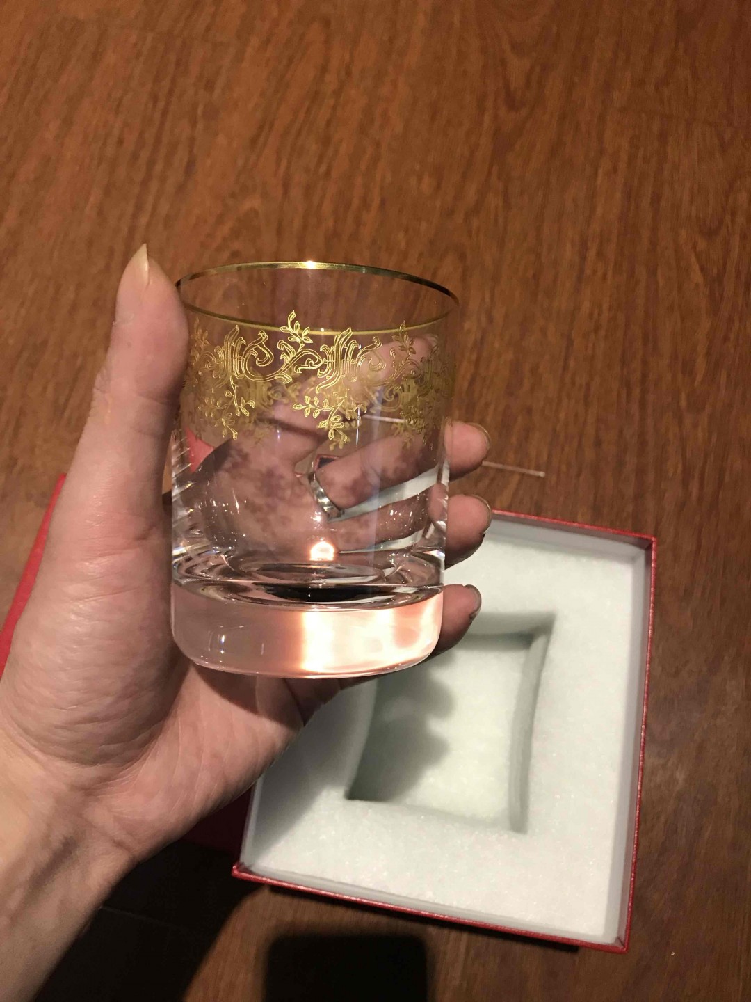 三得利Extra Gold＋巴卡拉金彩杯＋烟灰缸