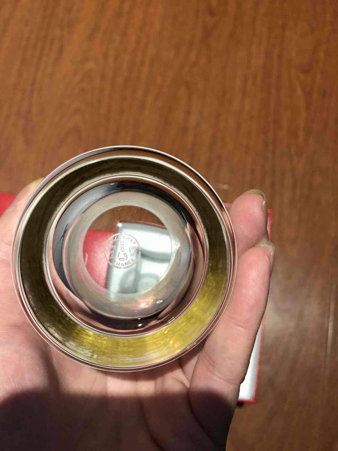 三得利Extra Gold＋巴卡拉金彩杯＋烟灰缸