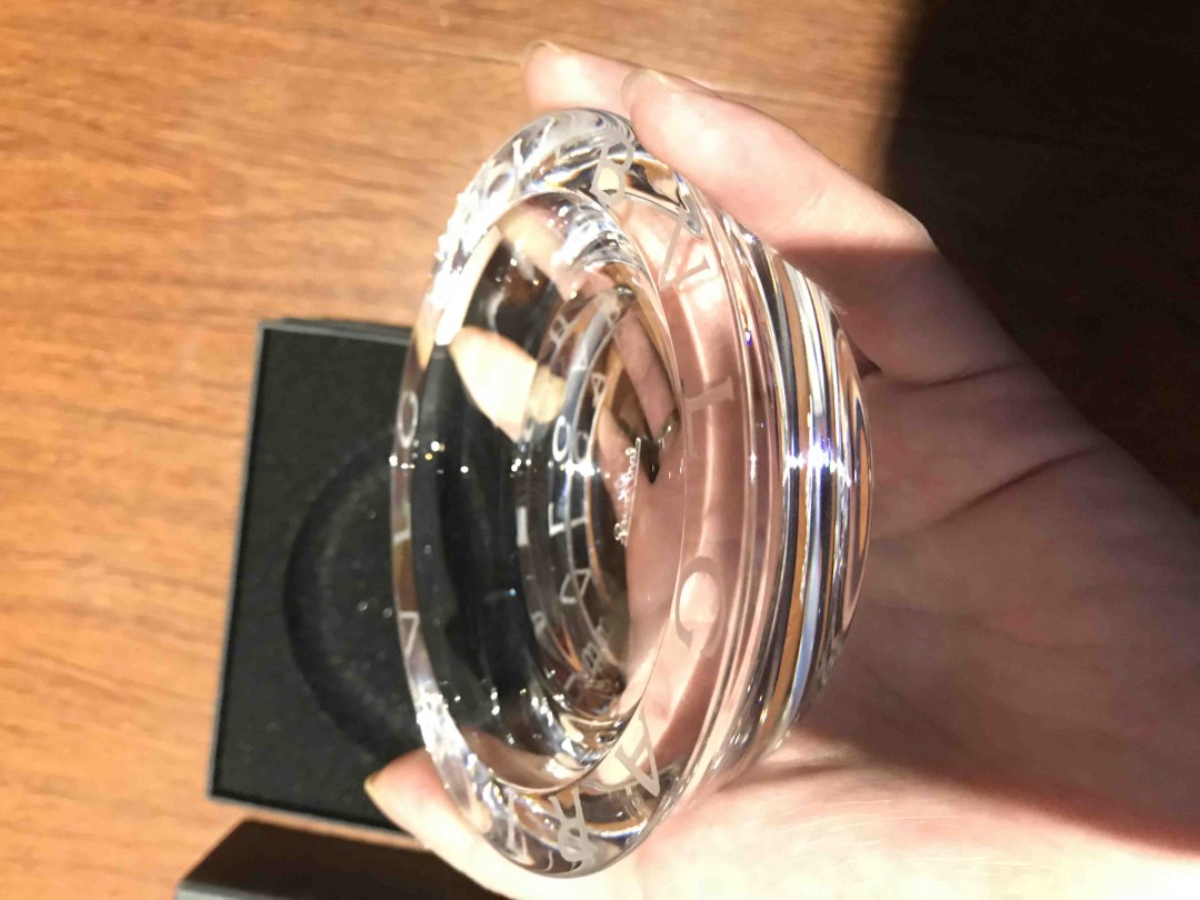 三得利Extra Gold＋巴卡拉金彩杯＋烟灰缸