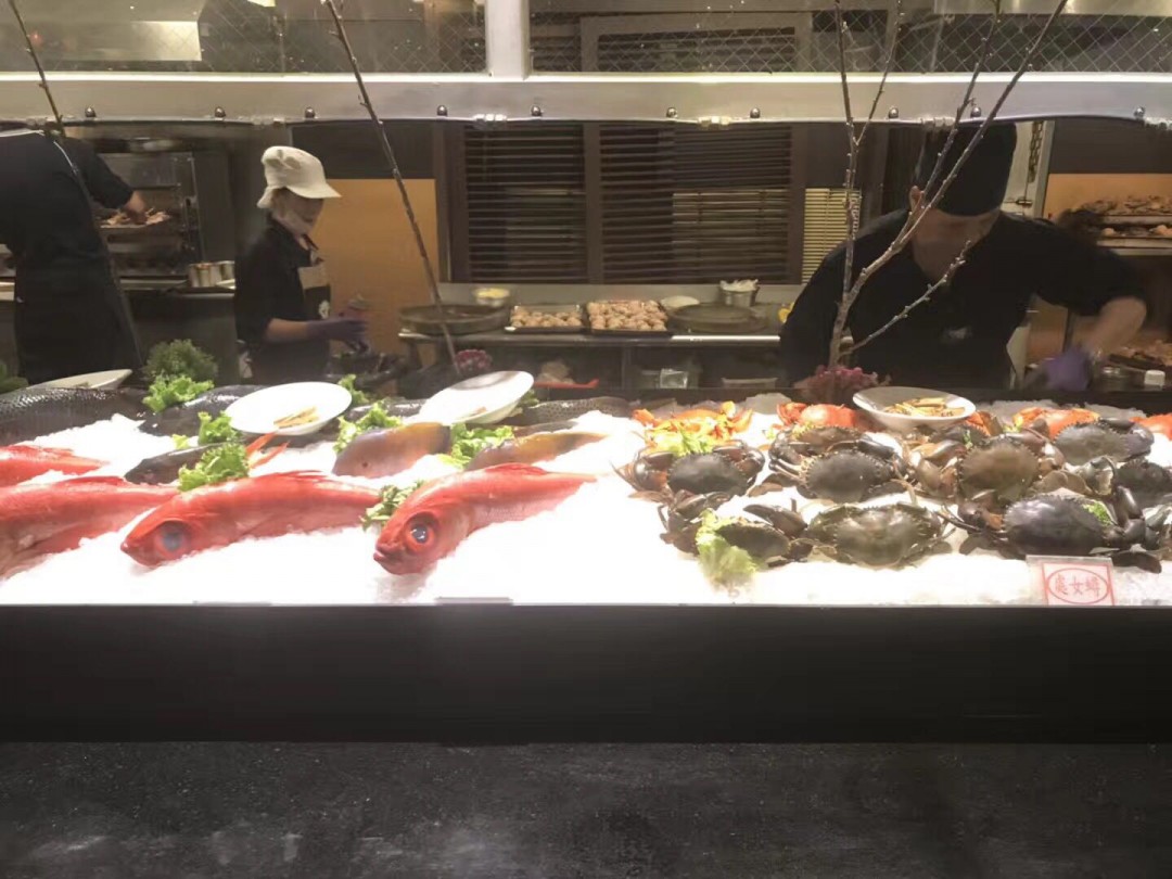 继续美食。可惜酒没有拍