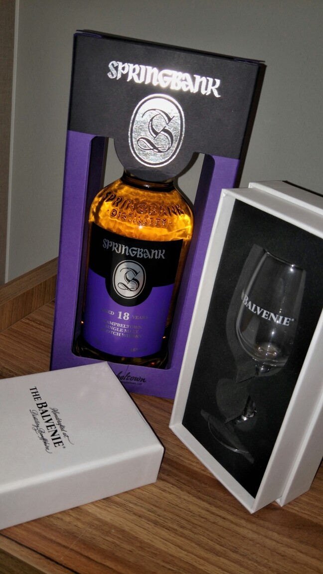 酒到了，杯子也到了，踏春的分享瓶还没有~还以为一起寄过来的！ 感谢酒虫赠送的杯子