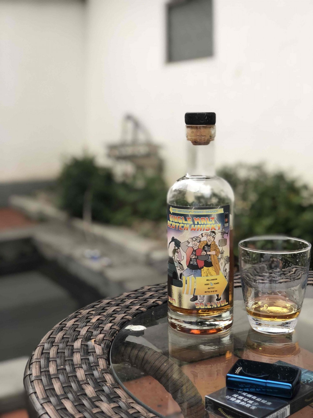 艾雷岛 Laphroaig 的，装瓶数595，6年，第一次明白什么叫泥煤什么叫烟熏