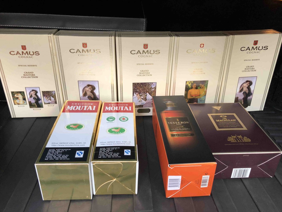 为今晚应酬准备的酒