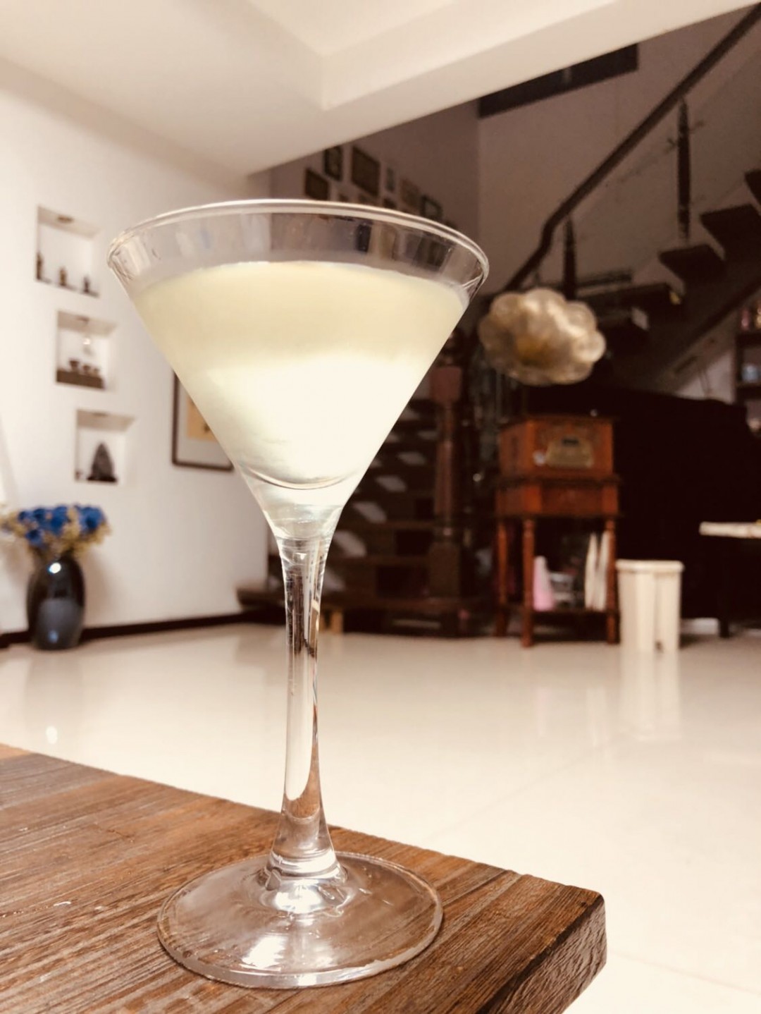 我又来了，睡前来杯詹姆雷特