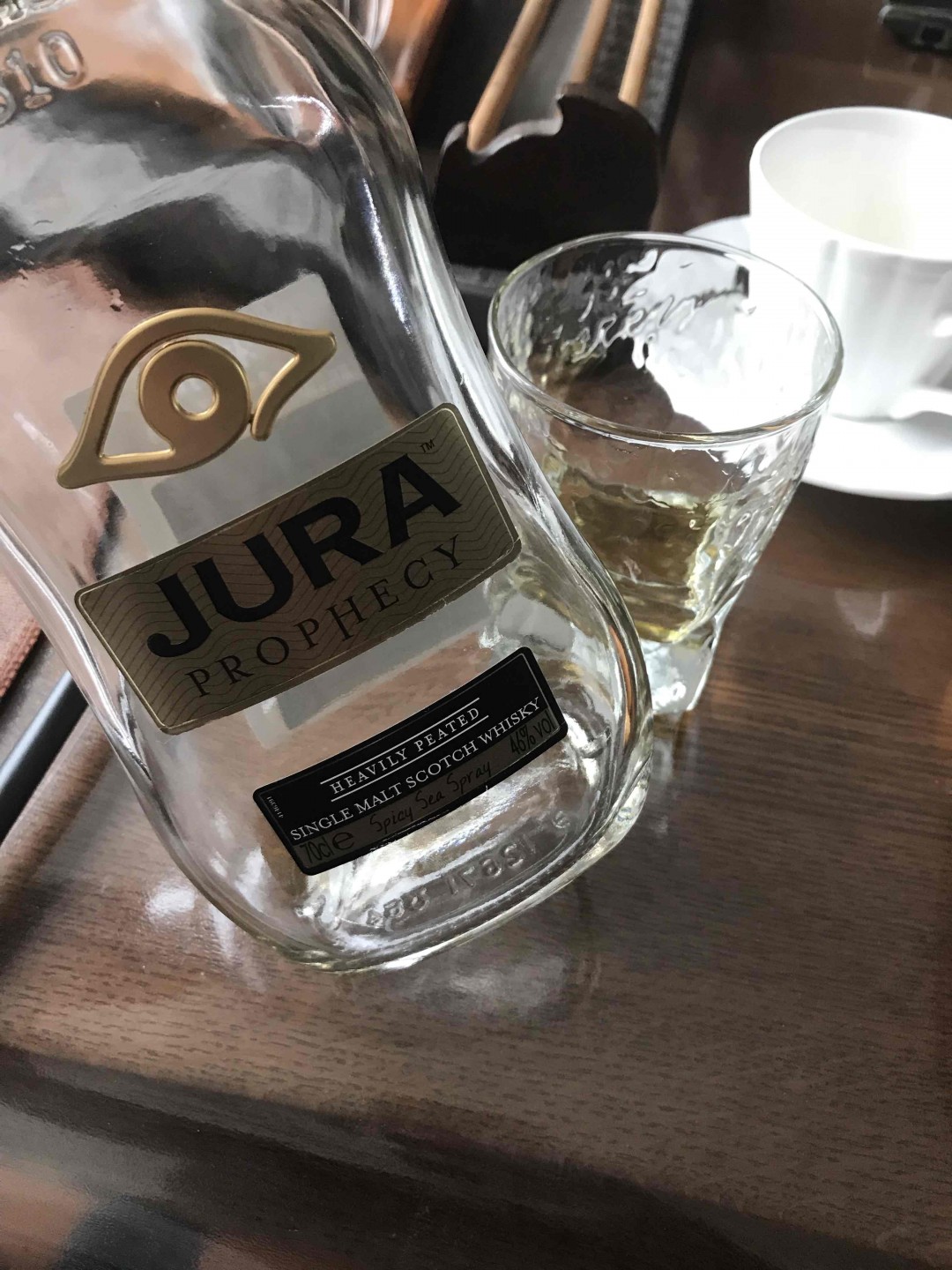 朱拉小岛预言，淡泥煤，略咸，油性，个人不是特别喜欢