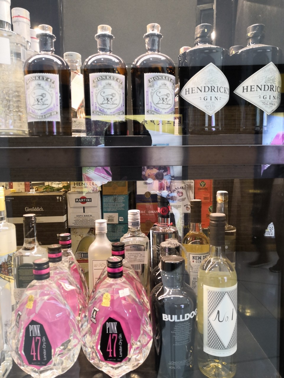 帝都果然就是不一样，望京的购物中心里居然还有卖威士忌的