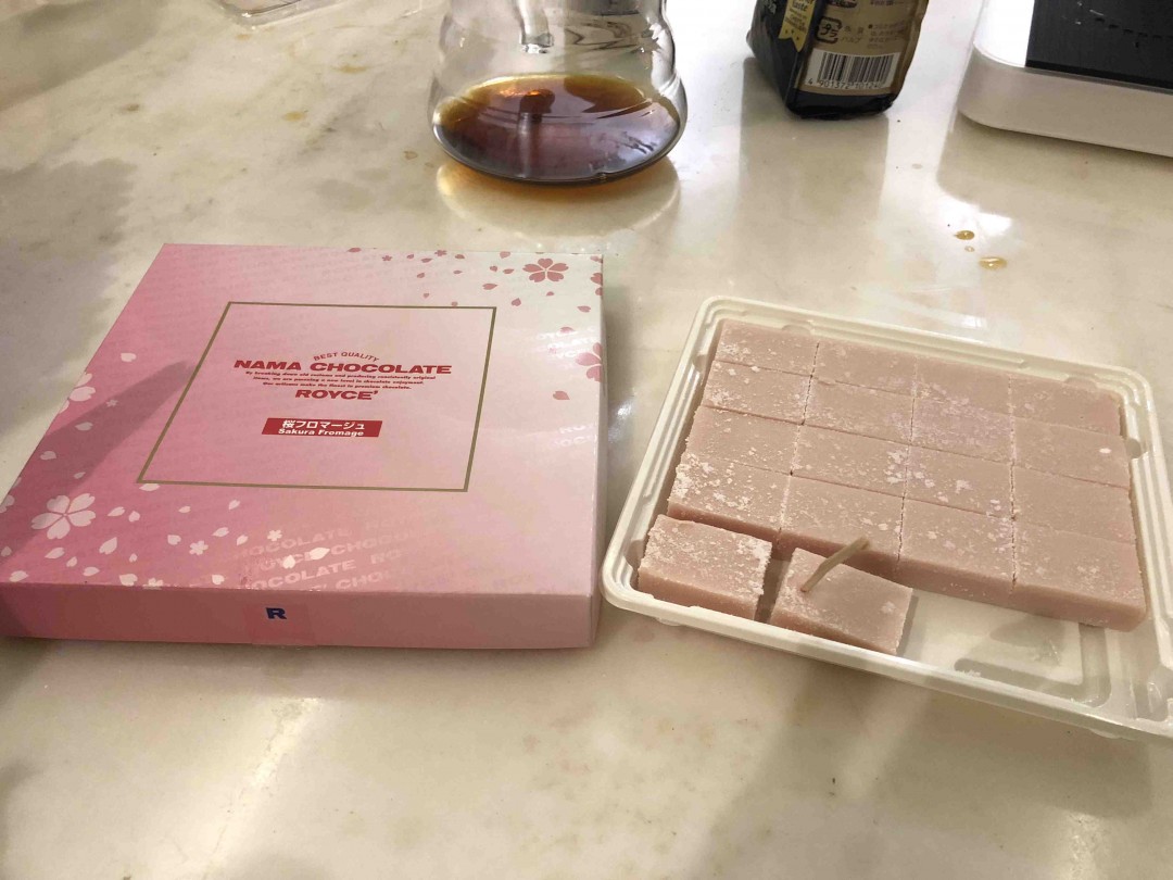 每天都說不約了不約了，天天打臉<img src='https://sdata.whiskyworm.com/xcxpics/emoji_51.png' class='emoji' />