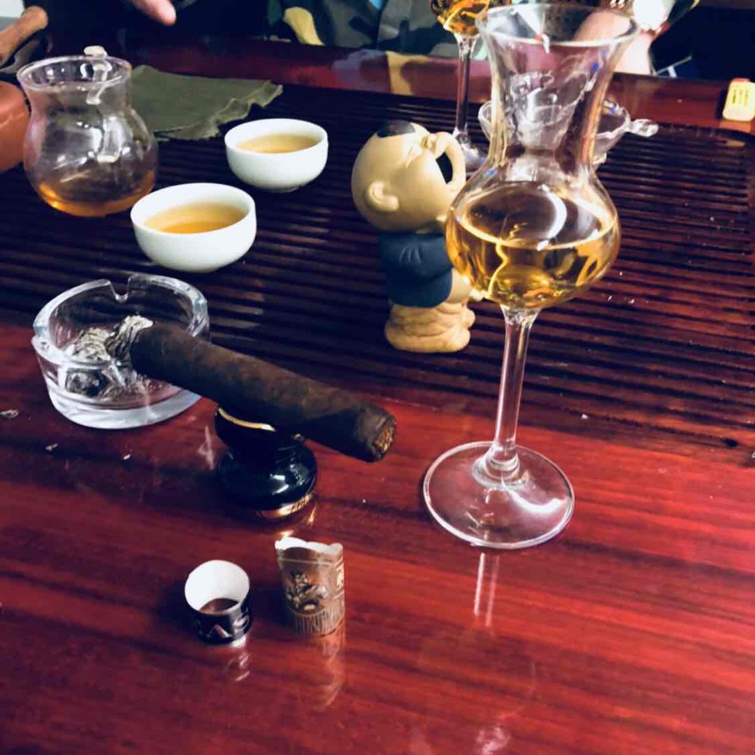 发个牢骚，喝个酒…