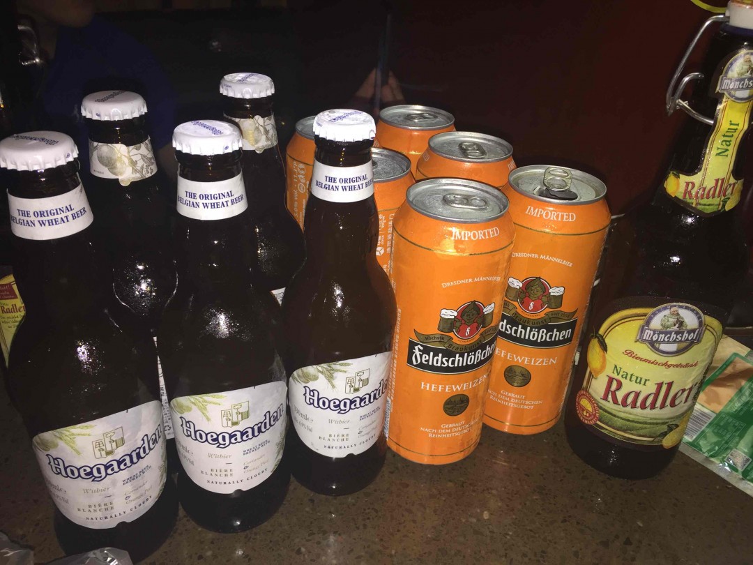 多年兄弟一聚 酒逢知己