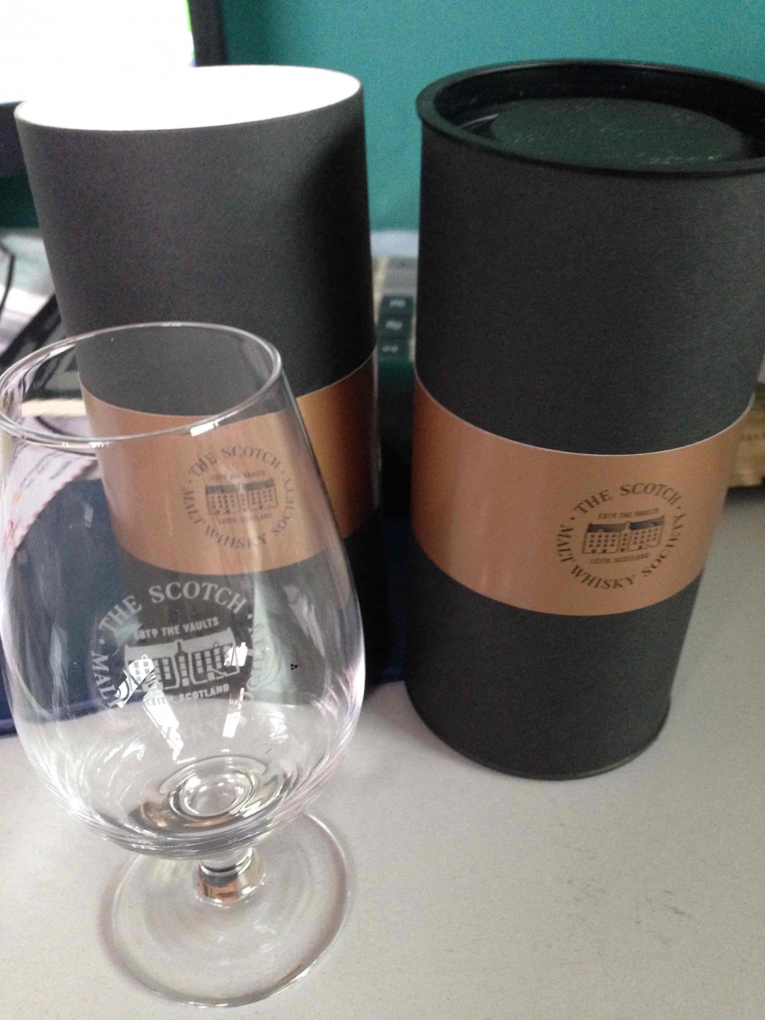 哈哈哈收到啦。谢谢小宋童鞋<img src='https://sdata.whiskyworm.com/xcxpics/emoji_14.png' class='emoji' />