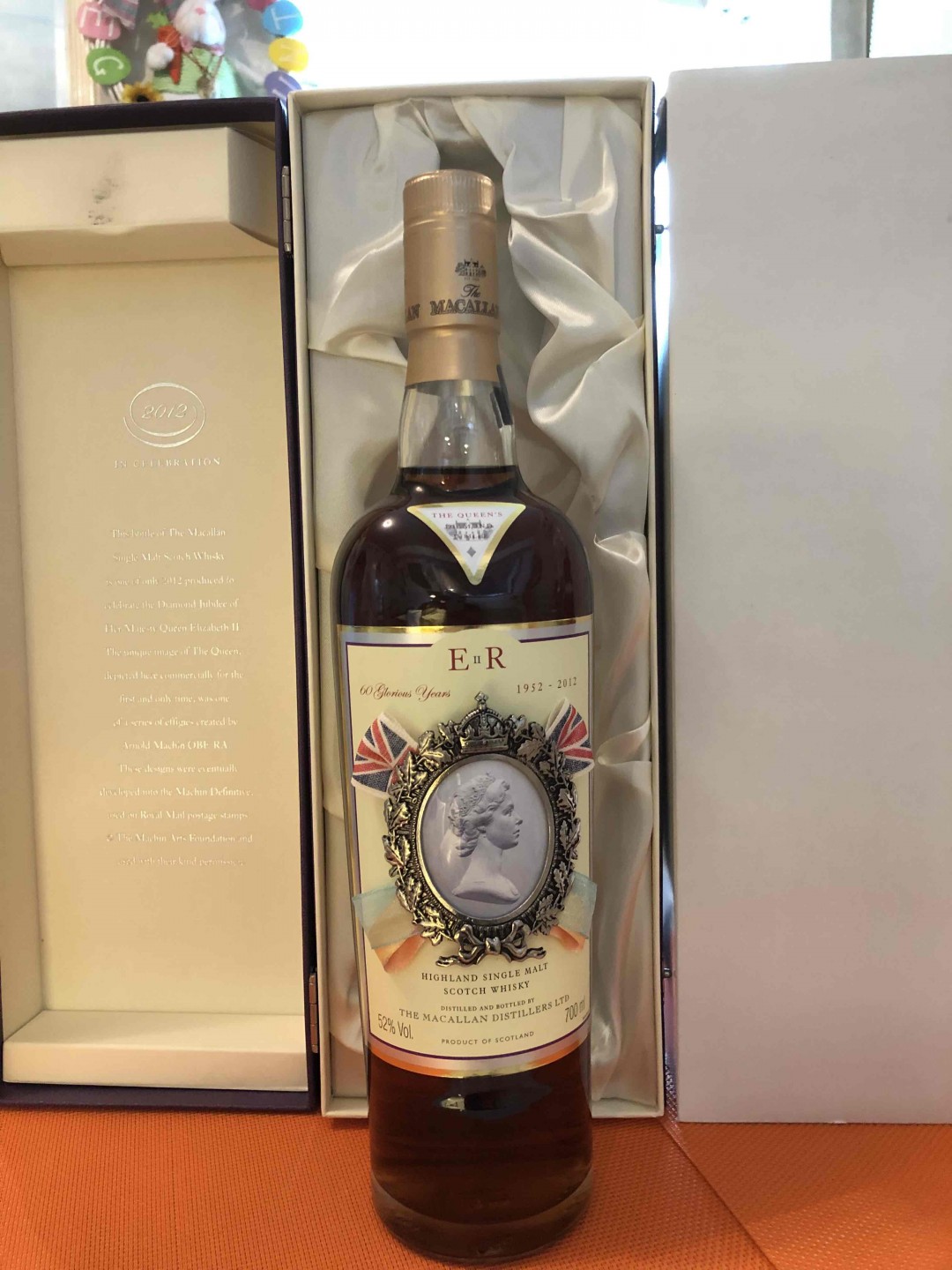 剛剛收了女王頭，太高興了😍😍😍實在太漂亮了。那個女王圖👍👍👍