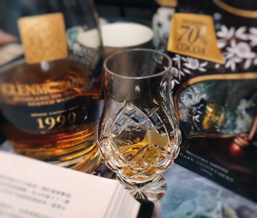 Phenomenology的干涩麦香，Brora35的成熟果香，Macallan Oscuro的圆润饱满，风格迥异都很❤️