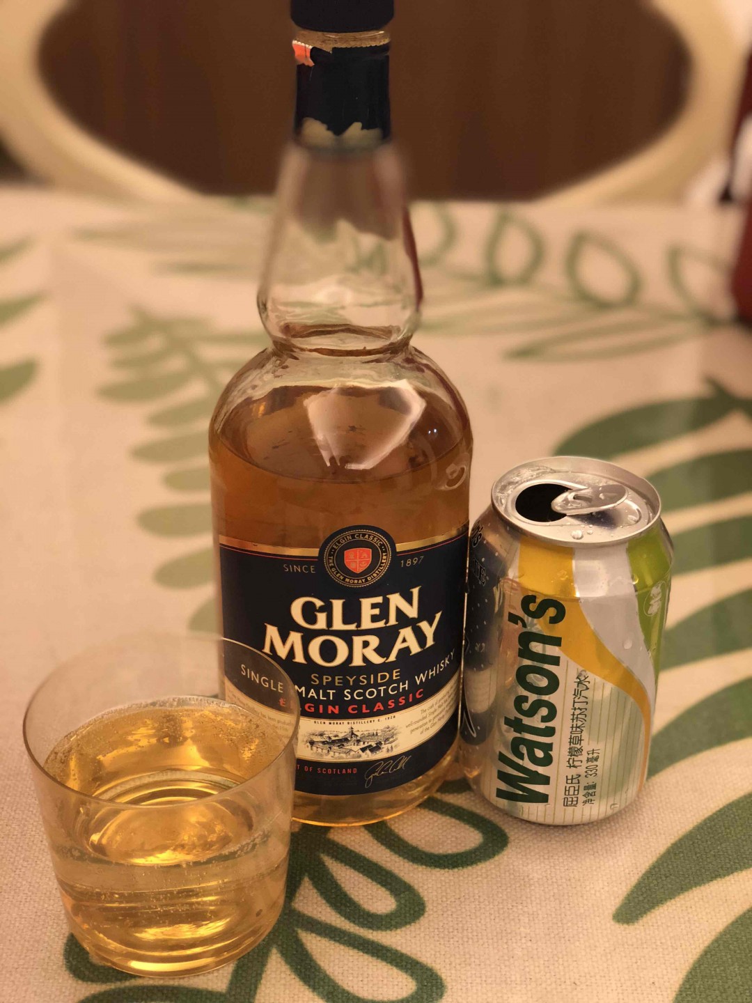 不爱纯饮的酒就让他highball一下，草➕柠檬草苏打，清爽呀