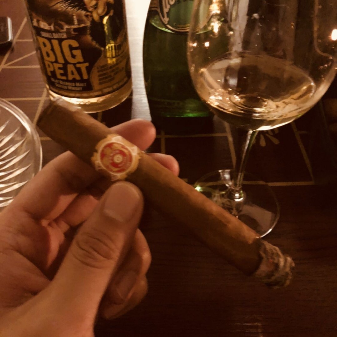 饿(｡•ˇ‸ˇ•｡)