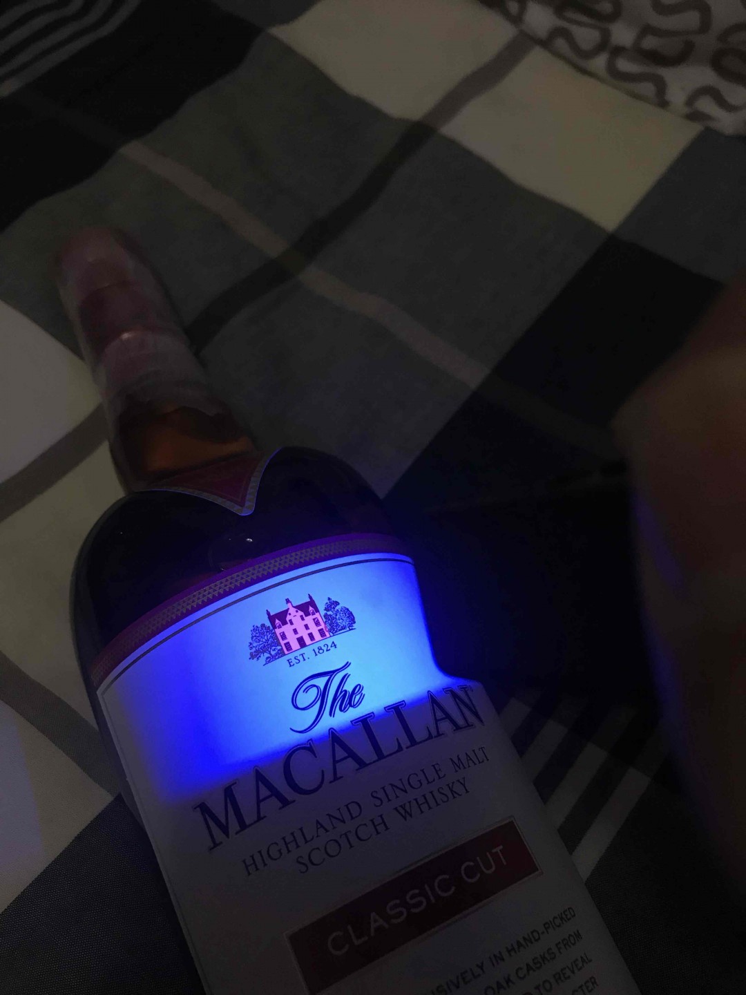 麦卡伦小房子变色