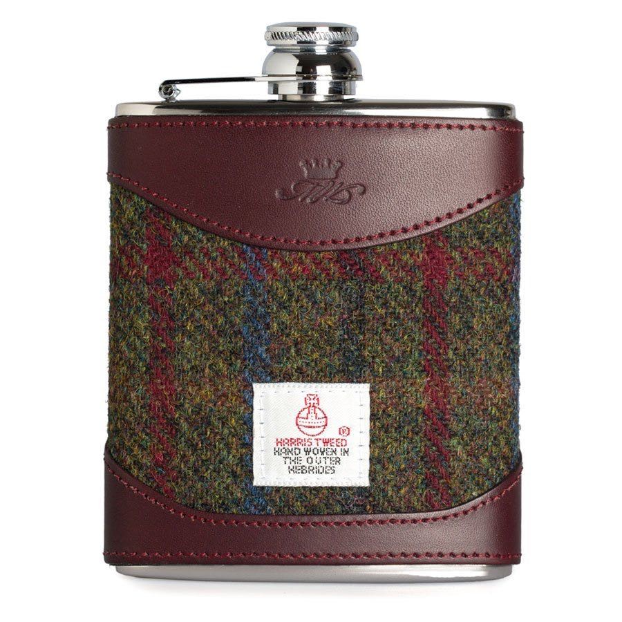 英国Marlborough2018年推出的新款，意大利皮和颇具绅士符号象征的粗呢暗格布混搭，手工缝制剪贴，主体仍是不锈钢，四个颜色，值得收藏。[发呆]