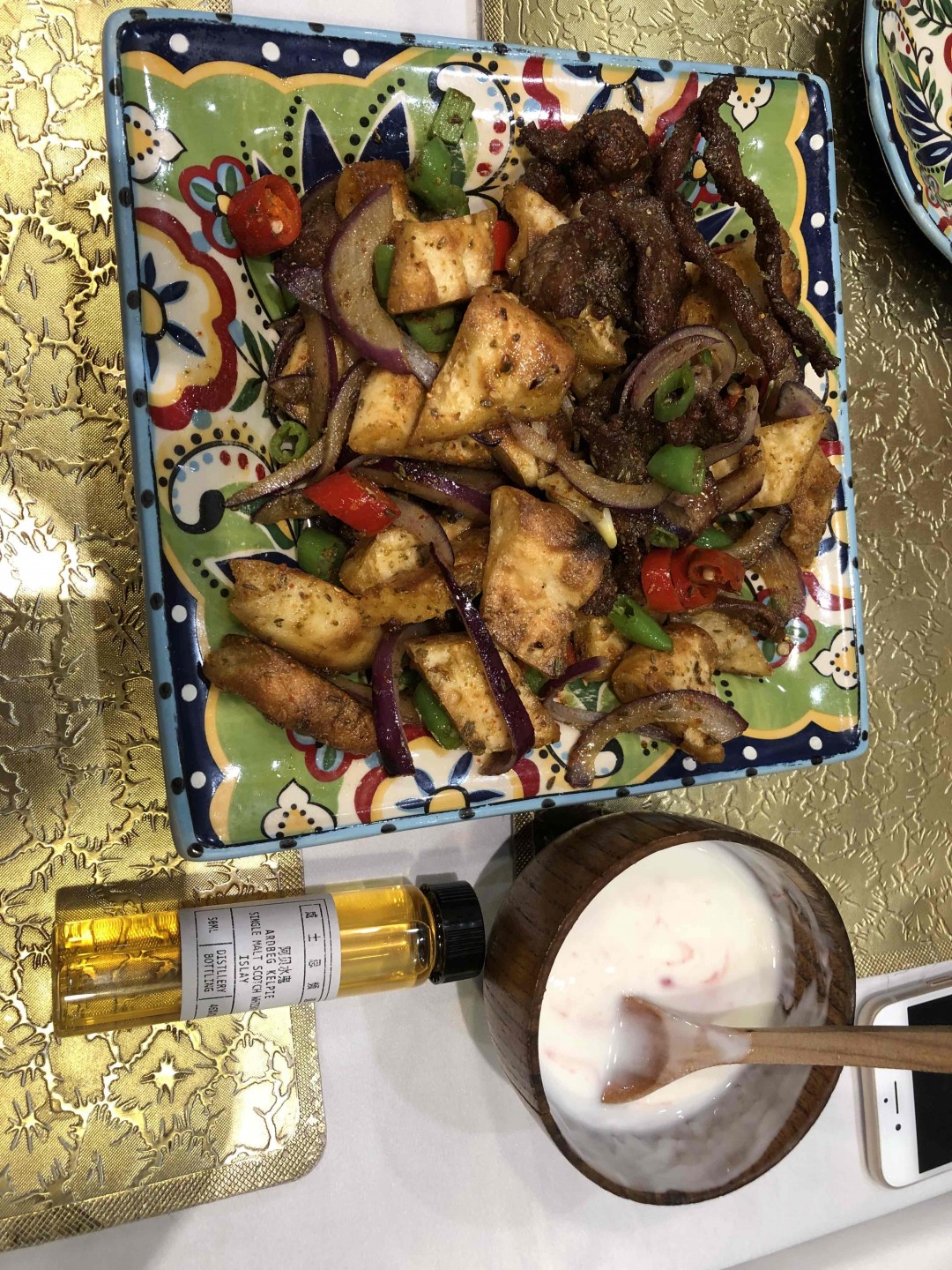 亲测：新疆菜和泥煤并不搭