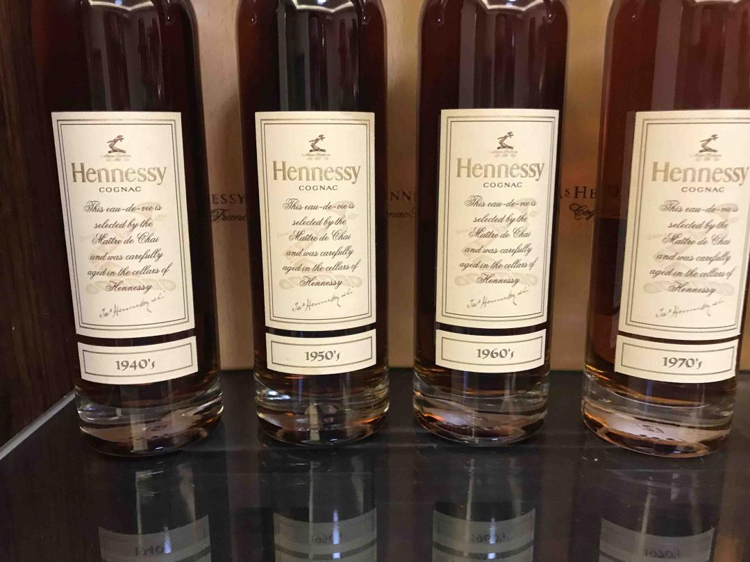 朴实的单一年份干邑