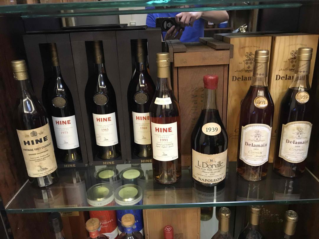 朴实的单一年份干邑