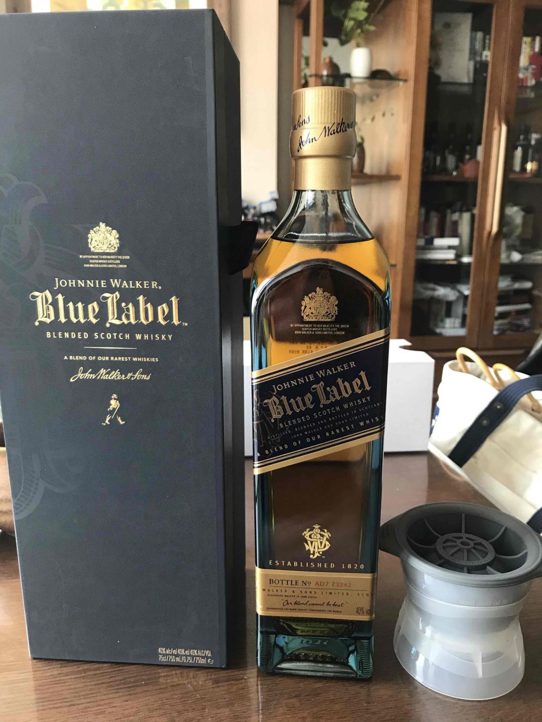 新到的蓝方，感觉是真品，大家看看细节，做一个参考