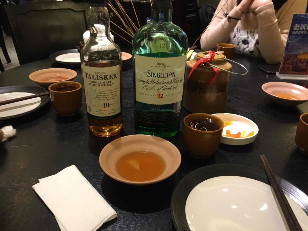 口腔溃疡，喝威士忌滋味酸爽