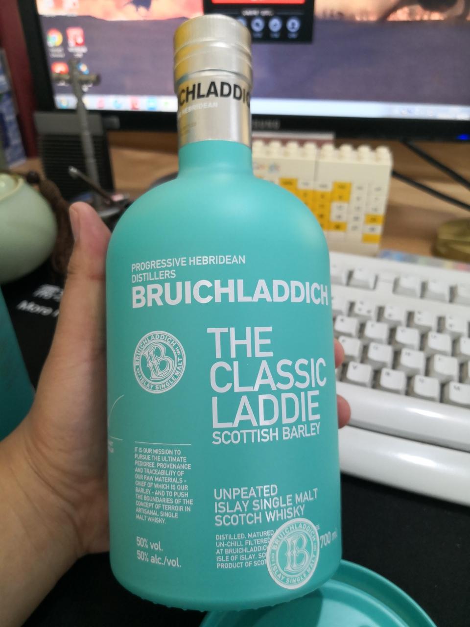 又看上这个牌子了，慢慢来基础款开始买