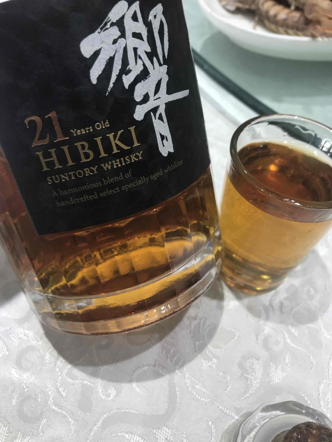 三人一瓶，赞不绝口；俩老哥都表示意犹未尽，又开了两瓶红酒…