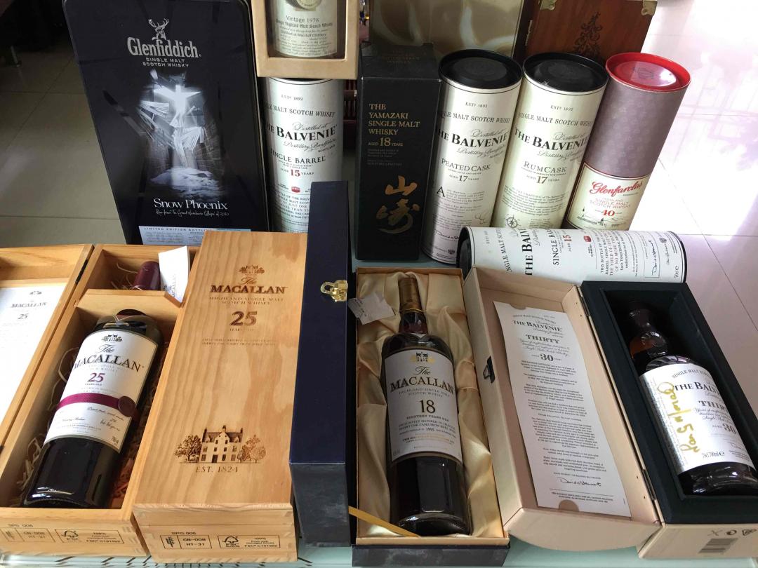 今天有空分享一下收藏的 whisky🙂🥃🥃