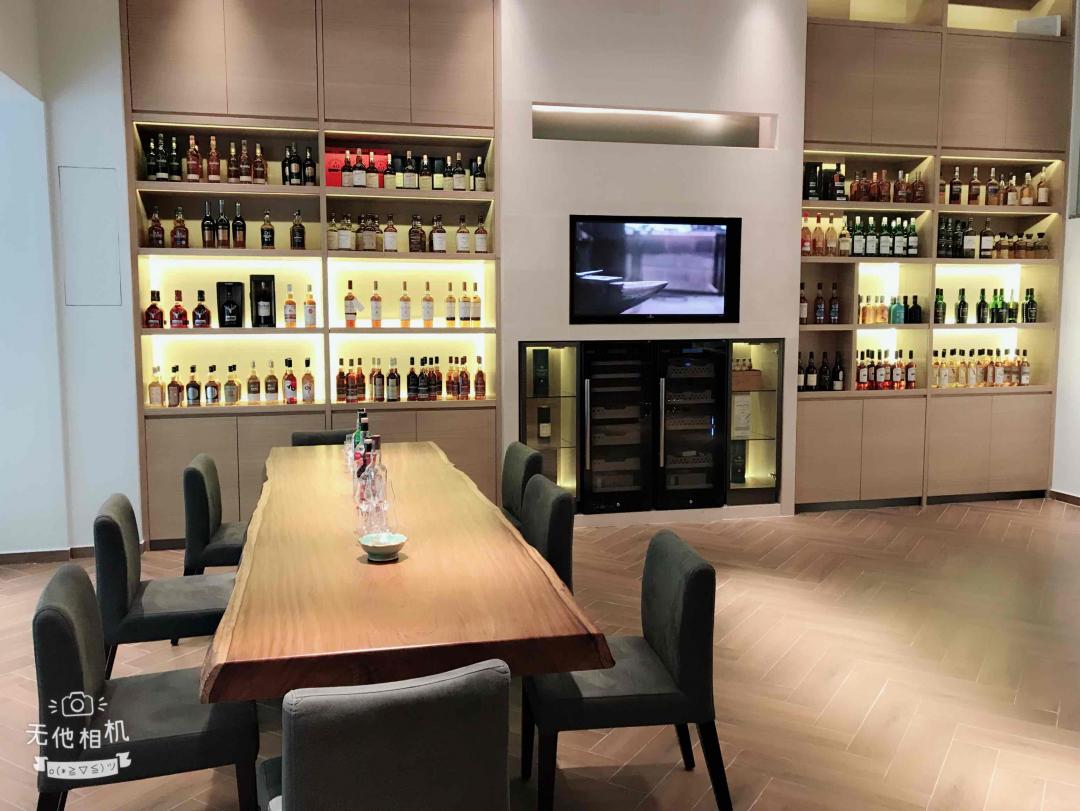 深圳市左巷右巷威士忌酒庄