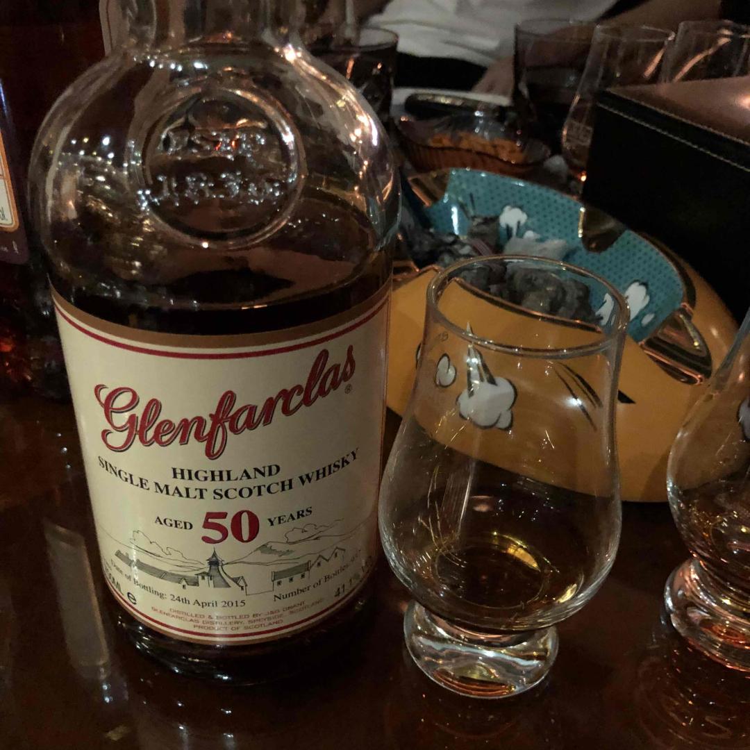 花格50，没想到这么香，出乎我意料，有的小惊喜<img src='https://sdata.whiskyworm.com/xcxpics/emoji_14.png' class='emoji' />