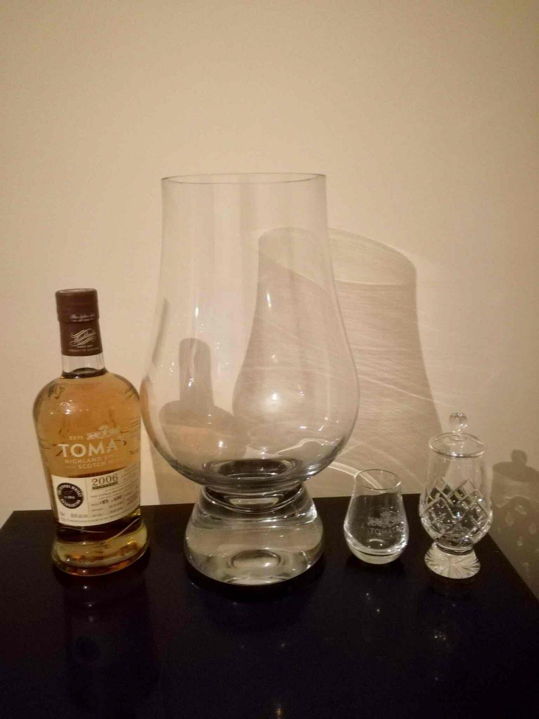 一曰一杯，不算多⋯<img src='https://sdata.whiskyworm.com/xcxpics/emoji_3.png' class='emoji' />