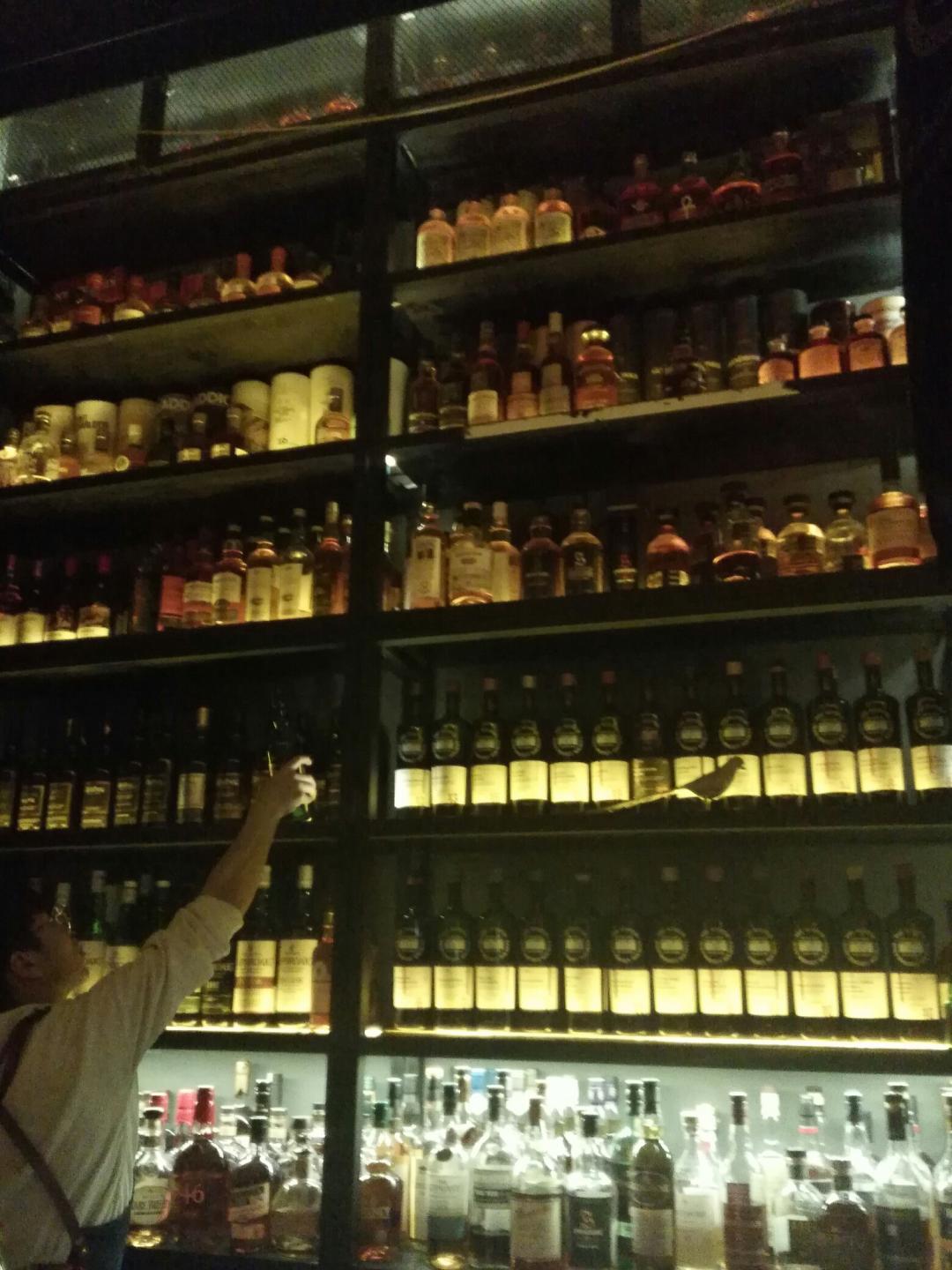 如此美的夜色，连喝了九个单杯，哈哈，舒服！