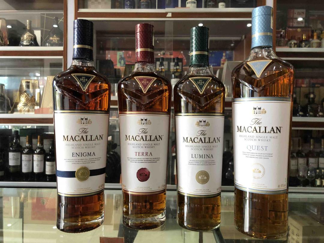 很辛苦的从香港免税店带回来，过深圳关时一人拿两瓶还被罚了330<img src='https://sdata.whiskyworm.com/xcxpics/emoji_6.png' class='emoji' /><img src='https://sdata.whiskyworm.com/xcxpics/emoji_6.png' class='emoji' /><img src='https://sdata.whiskyworm.com/xcxpics/emoji_6.png' class='emoji' />